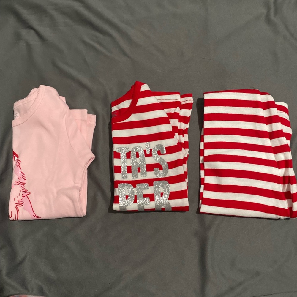 Size 4 t brand new Carter’s PJ